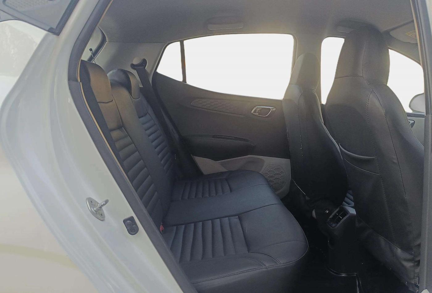 2020 Hyundai GRAND I10 NIOS SPORTZ 1.2 KAPPA VTVT, Petrol, Manual, 69,528 km, Right Side Rear Door Cabin