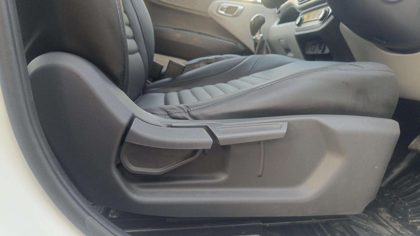 2020 Hyundai GRAND I10 NIOS SPORTZ 1.2 KAPPA VTVT, Petrol, Manual, 69,528 km, Driver Side Adjustment Panel