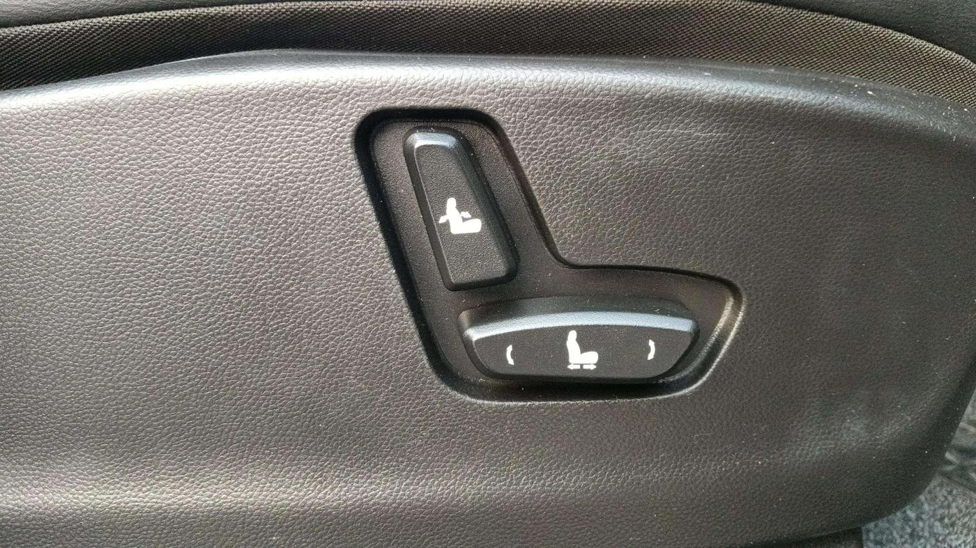2019 MG HECTOR SHARP 1.5 DCT PETROL, Petrol, Automatic, 35,756 km, Driver Side Adjustment Panel