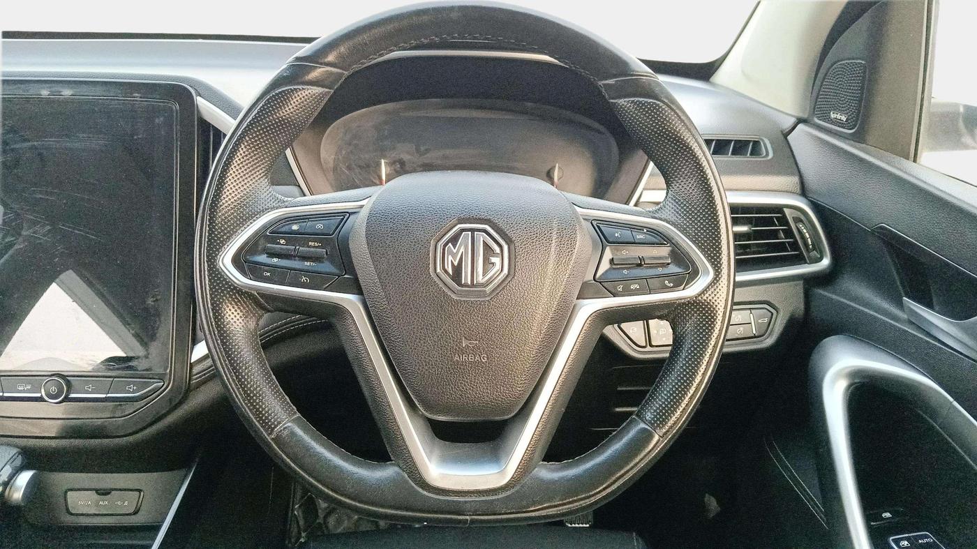 2019 MG HECTOR SHARP 1.5 DCT PETROL, Petrol, Automatic, 35,756 km, Steering Wheel Close Up