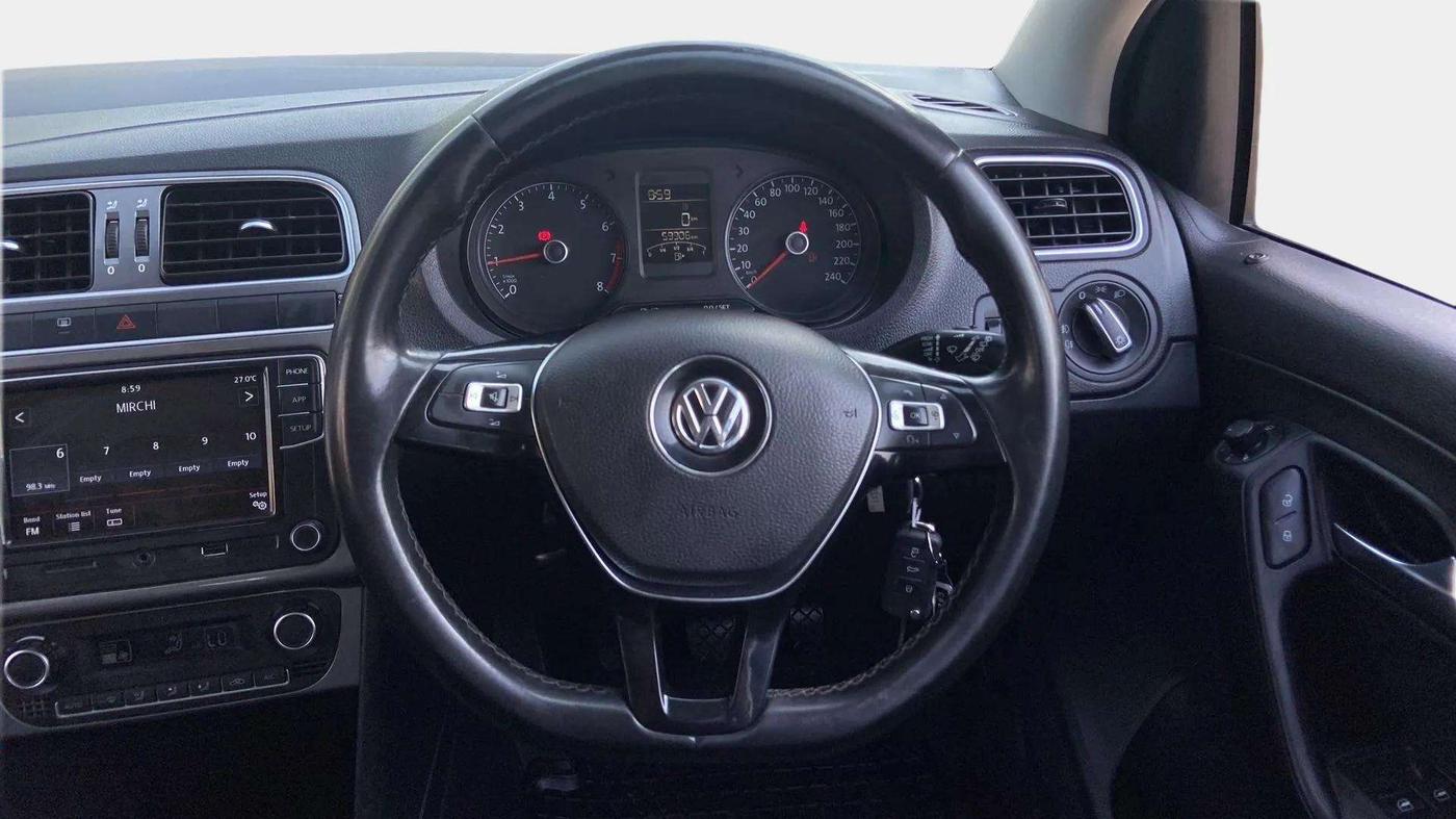 2021 Volkswagen Polo HIGHLINE PLUS 1.0L TSI, Petrol, Manual, 59,891 km, Steering Wheel Close Up