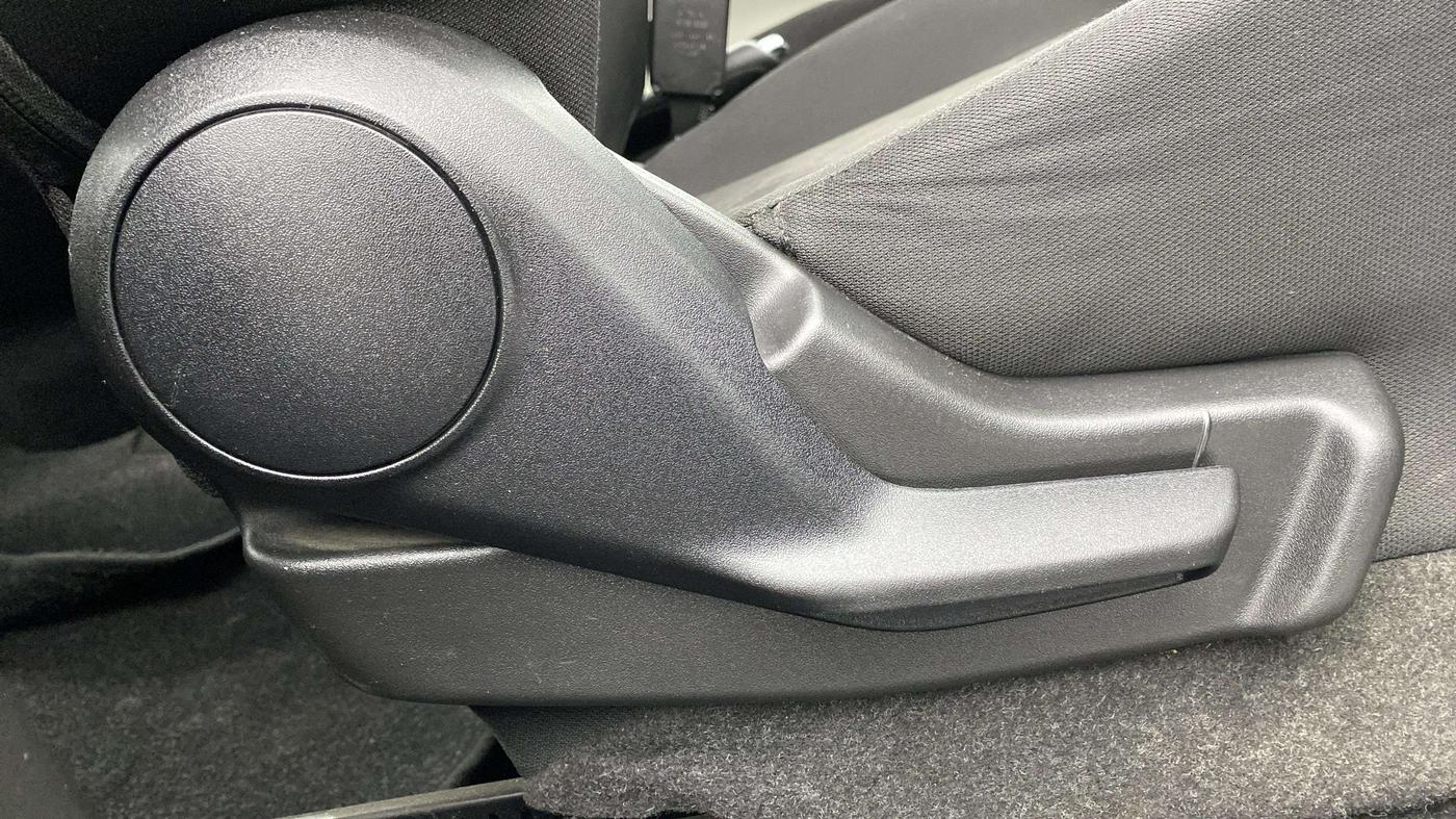 2020 Maruti IGNIS ZETA 1.2 AMT, Petrol, Automatic, 27,344 km, Driver Side Adjustment Panel