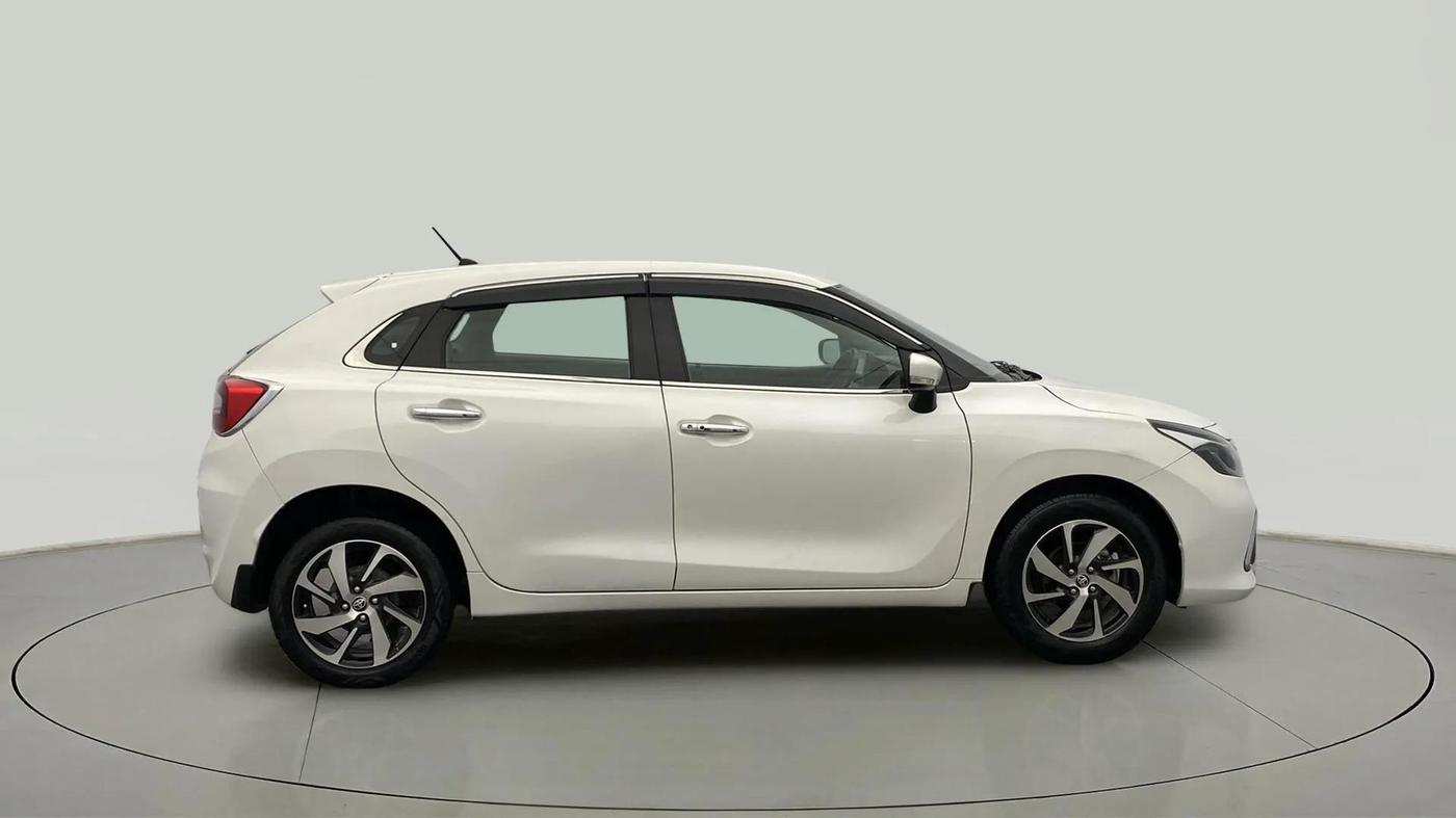 2022 Toyota Glanza G, Petrol, Manual, 71,893 km, Right Side View