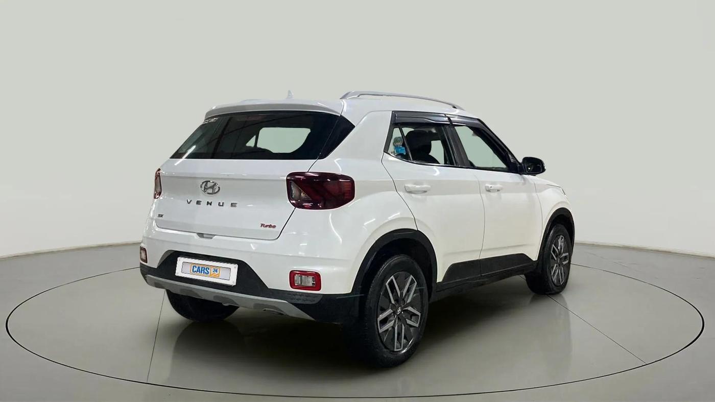 2022 Hyundai VENUE SX 1.0 TURBO, Petrol, Manual, 45,421 km, Right Back Diagonal