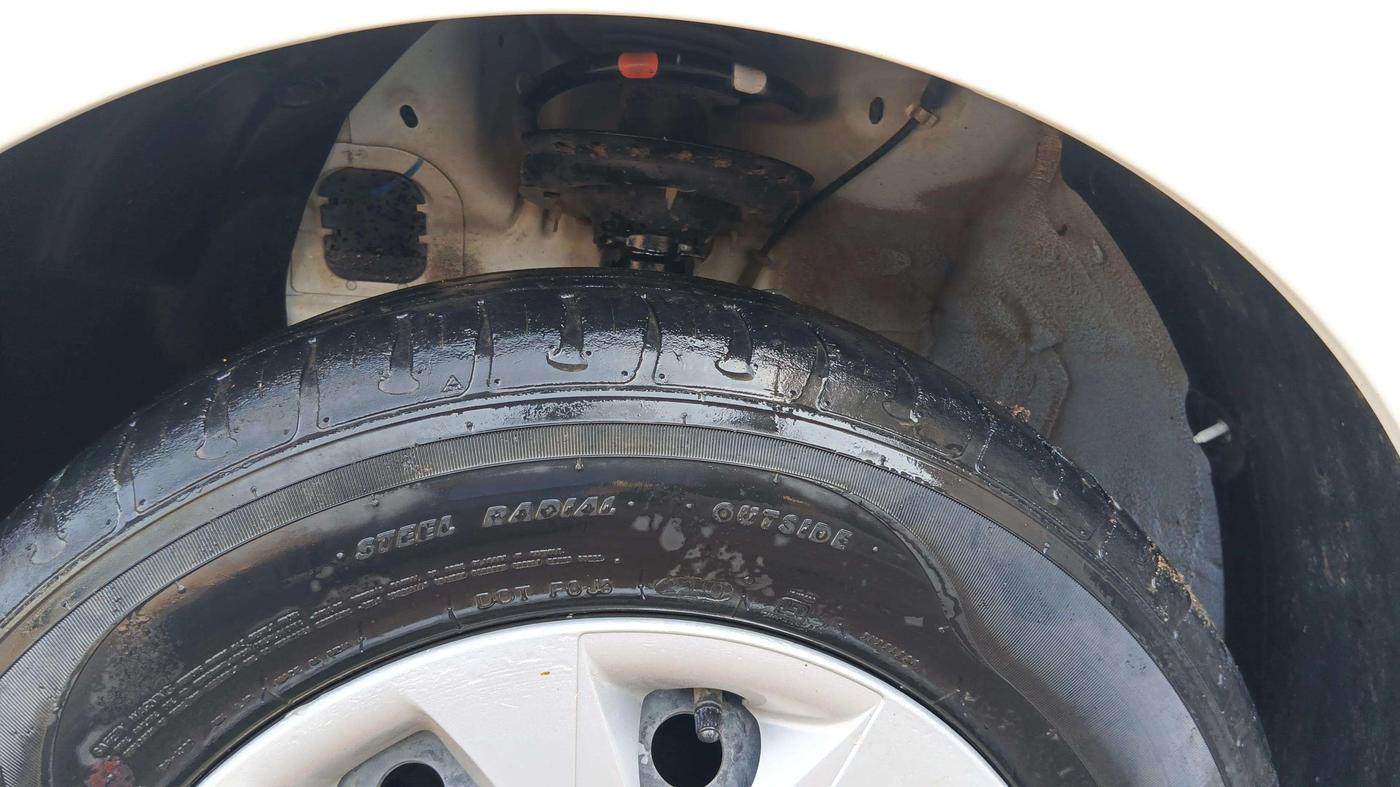 2019 Hyundai Elite i20 MAGNA PLUS 1.2, Petrol, Manual, 28,935 km, Left Front Tyre Tread