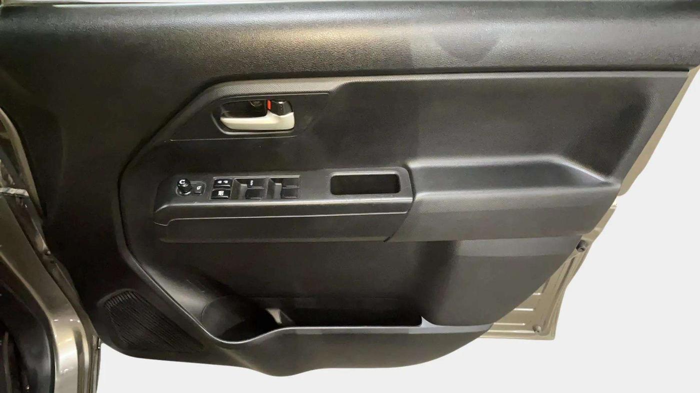 2019 Maruti New Wagon-R ZXI 1.2, Petrol, Manual, 34,891 km, Driver Side Door Panels Control