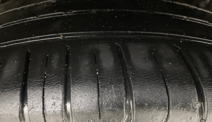 2020 Hyundai VENUE SX 1.0 TURBO, Petrol, Manual, 95,244 km, Left Rear Tyre Tread