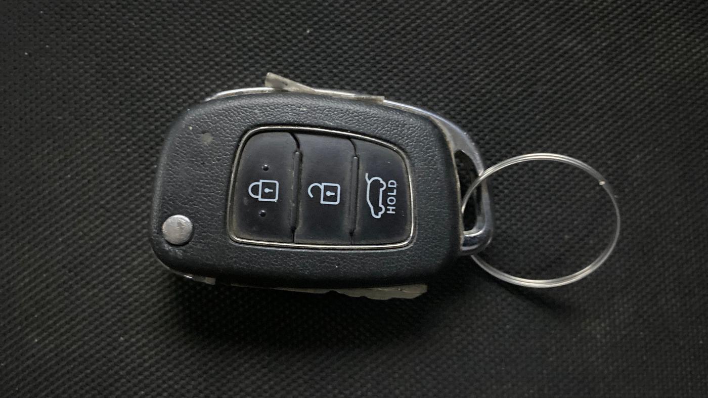 2020 Hyundai VENUE SX 1.0 TURBO, Petrol, Manual, 95,244 km, Key Close Up