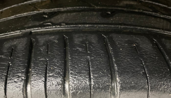 2020 Hyundai VENUE SX 1.0 TURBO, Petrol, Manual, 95,244 km, Right Front Tyre Tread