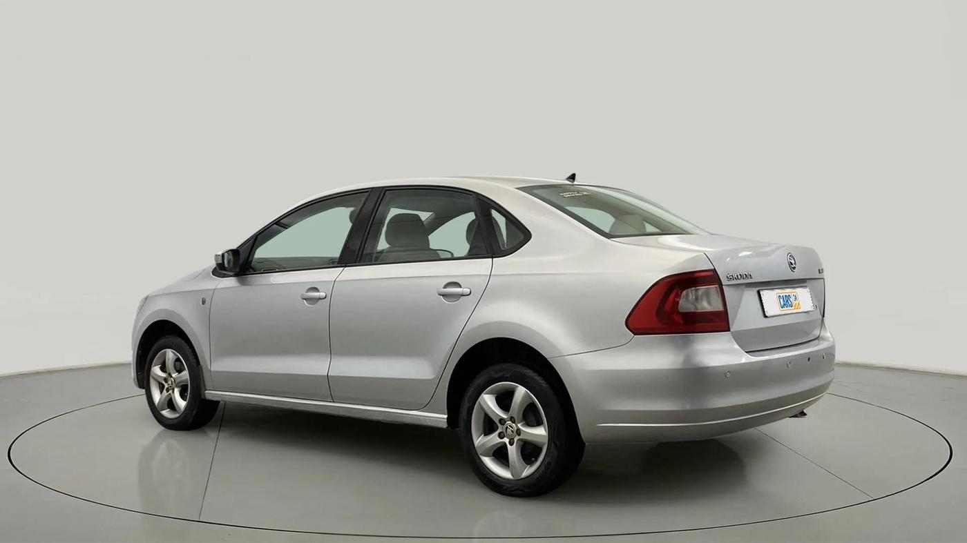 2014 Skoda Rapid ELEGANCE 1.6 MPI MT, Petrol, Manual, 36,704 km, Left Back Diagonal
