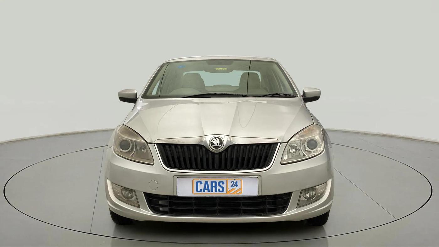 2014 Skoda Rapid ELEGANCE 1.6 MPI MT, Petrol, Manual, 36,704 km, Front