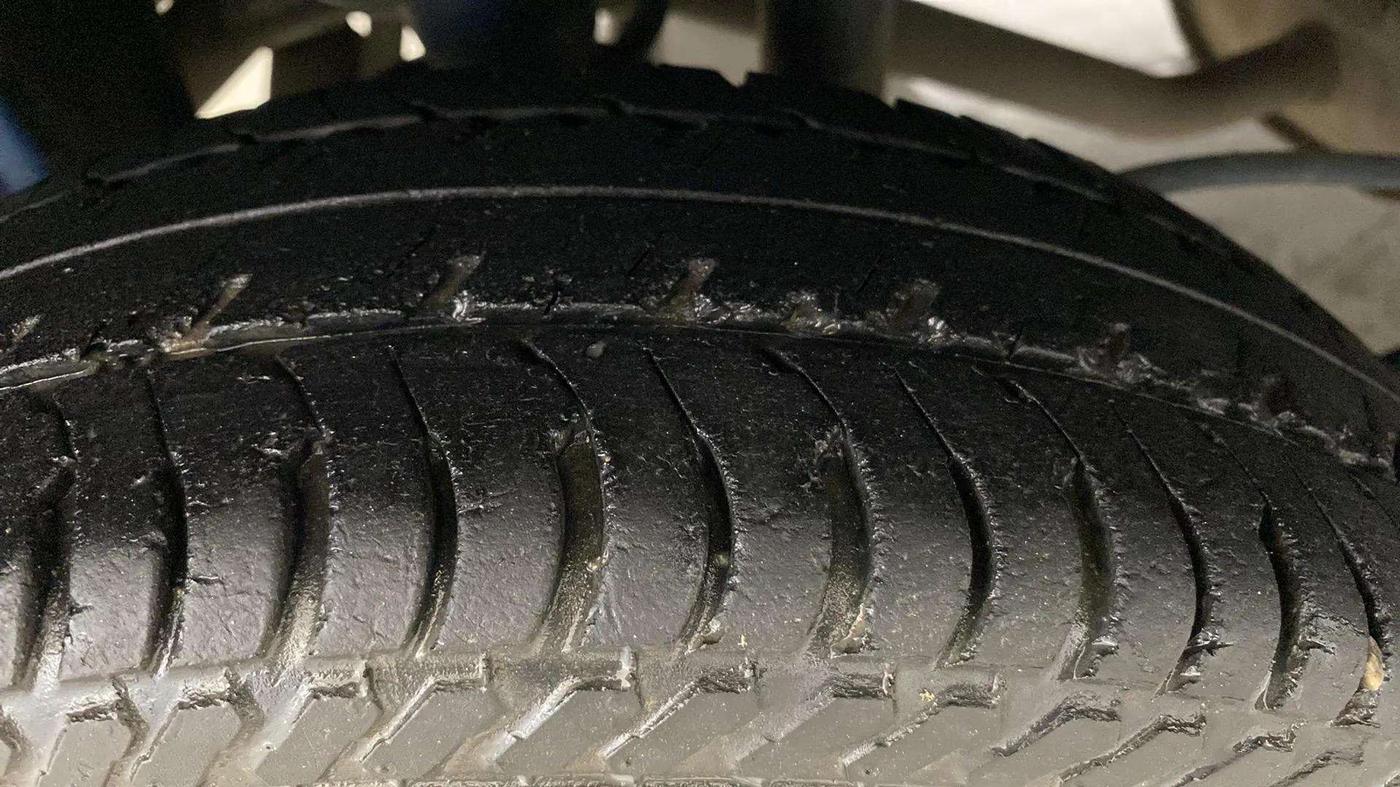 2015 Maruti Alto K10 VXI AMT, Petrol, Automatic, 61,216 km, Right Rear Tyre Tread