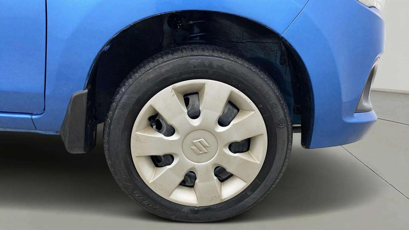 2015 Maruti Alto K10 VXI AMT, Petrol, Automatic, 61,216 km, Right Front Wheel