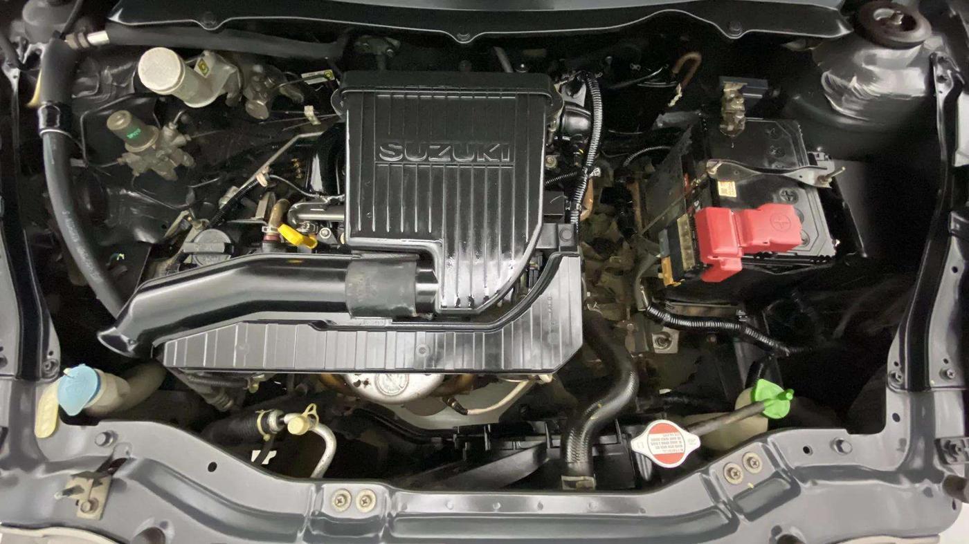 2015 Maruti Swift Dzire LXI (O), Petrol, Manual, 61,842 km, Engine View