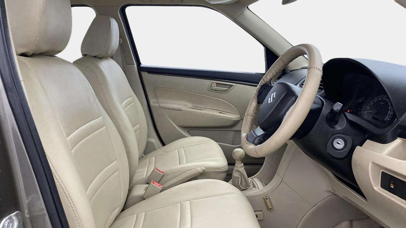 2015 Maruti Swift Dzire LXI (O), Petrol, Manual, 61,842 km, Right Side Front Door Cabin