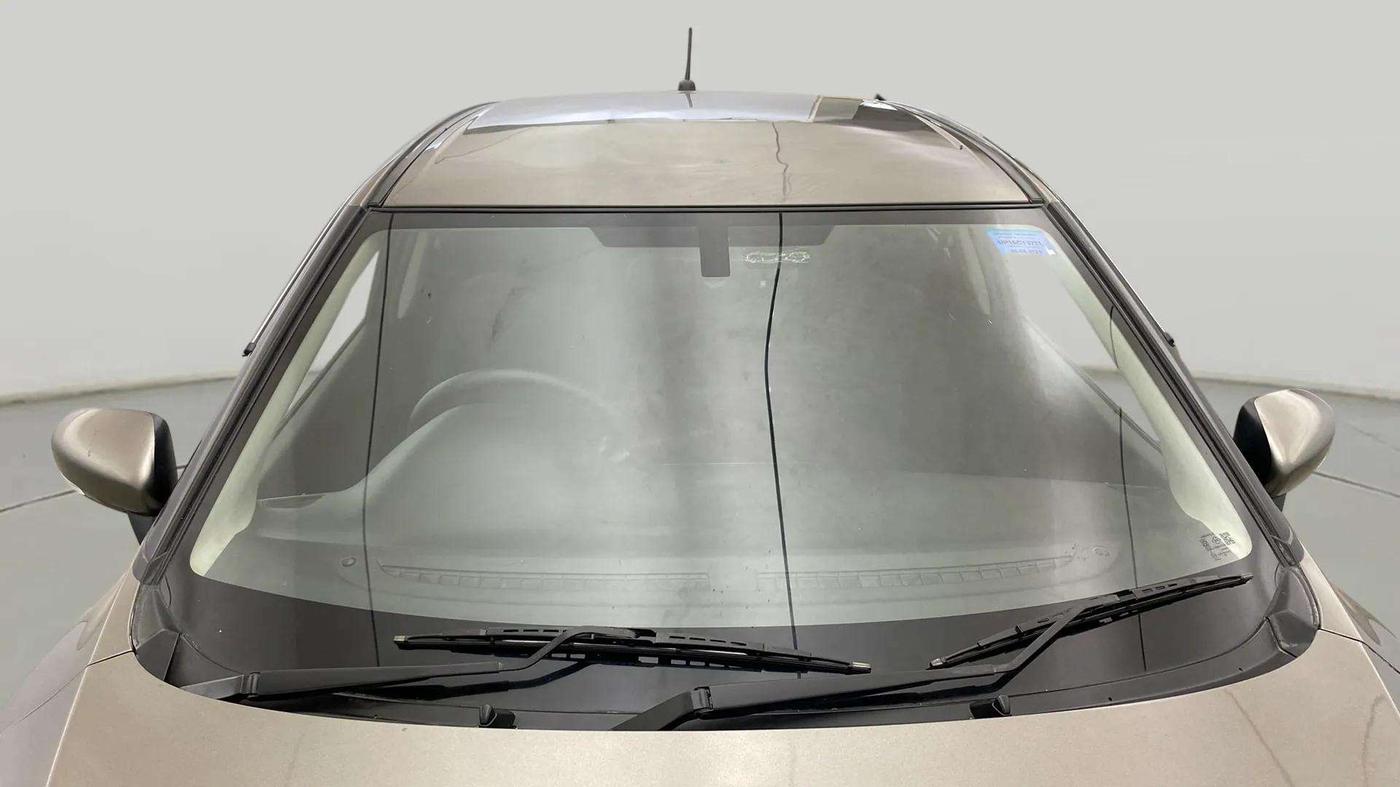 2021 Maruti Baleno ZETA PETROL 1.2, Petrol, Manual, 53,690 km, Front Windshield