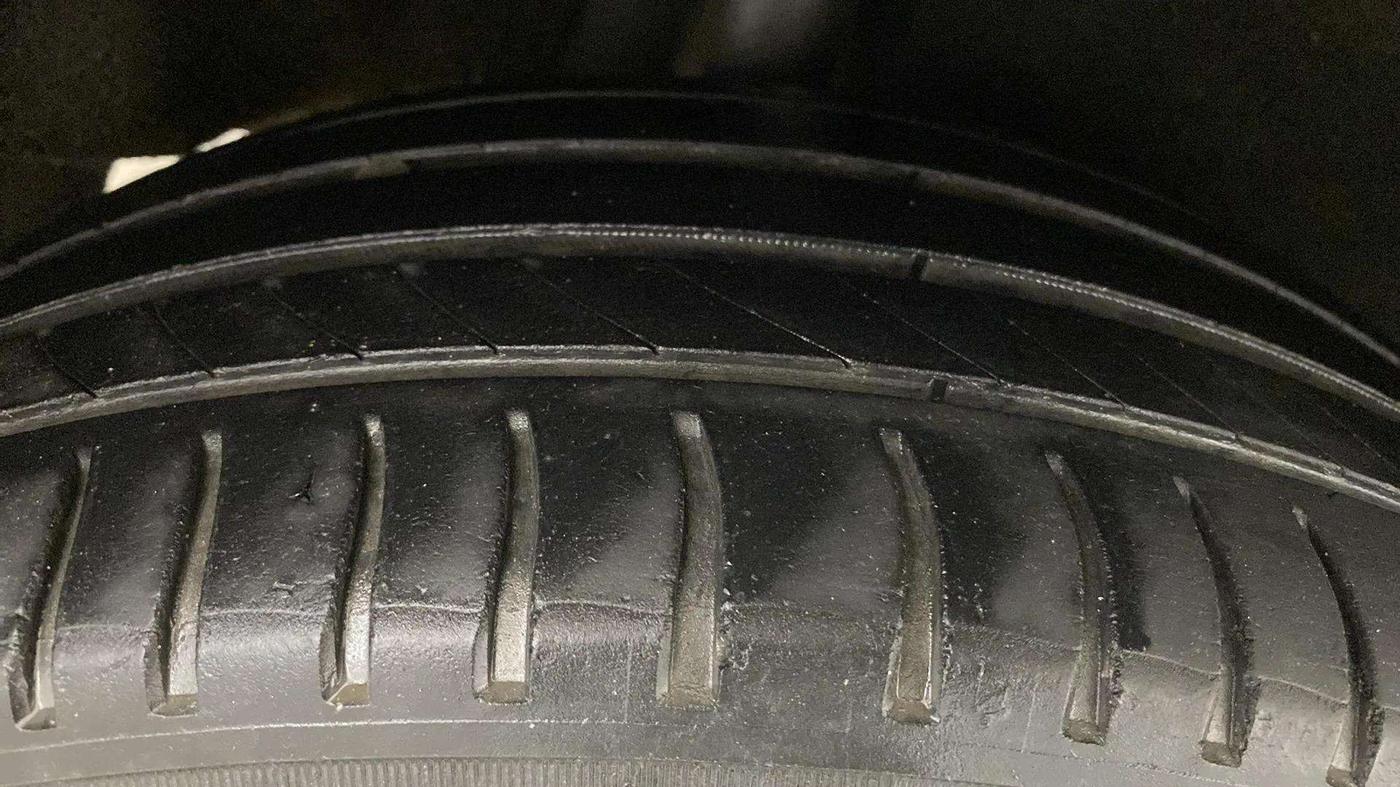 2021 Maruti Baleno ZETA PETROL 1.2, Petrol, Manual, 53,690 km, Right Rear Tyre Tread