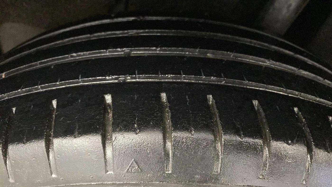 2021 Maruti Baleno ZETA PETROL 1.2, Petrol, Manual, 53,690 km, Left Rear Tyre Tread