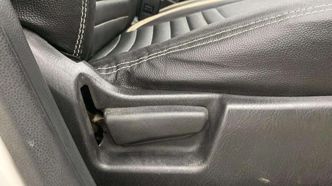 2021 Maruti Alto LXI O, Petrol, Manual, 51,635 km, Driver Side Adjustment Panel