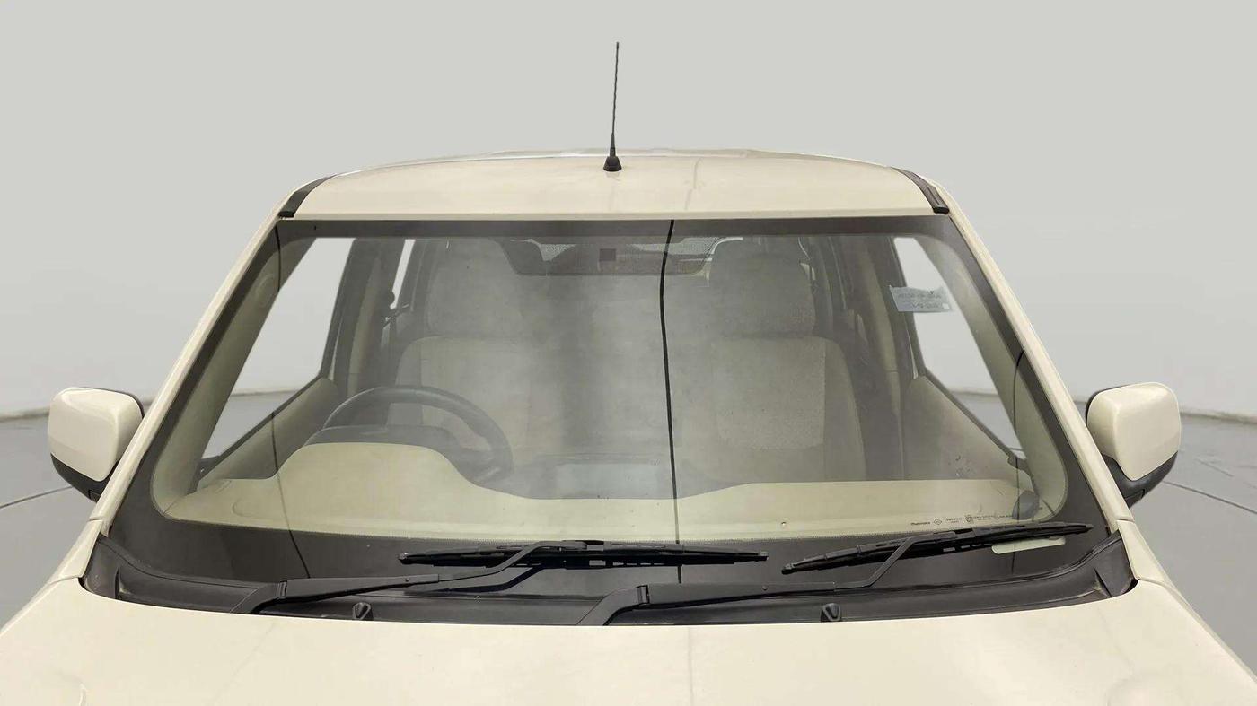 2022 Mahindra BOLERO NEO N 8, Diesel, Manual, 52,807 km, Front Windshield