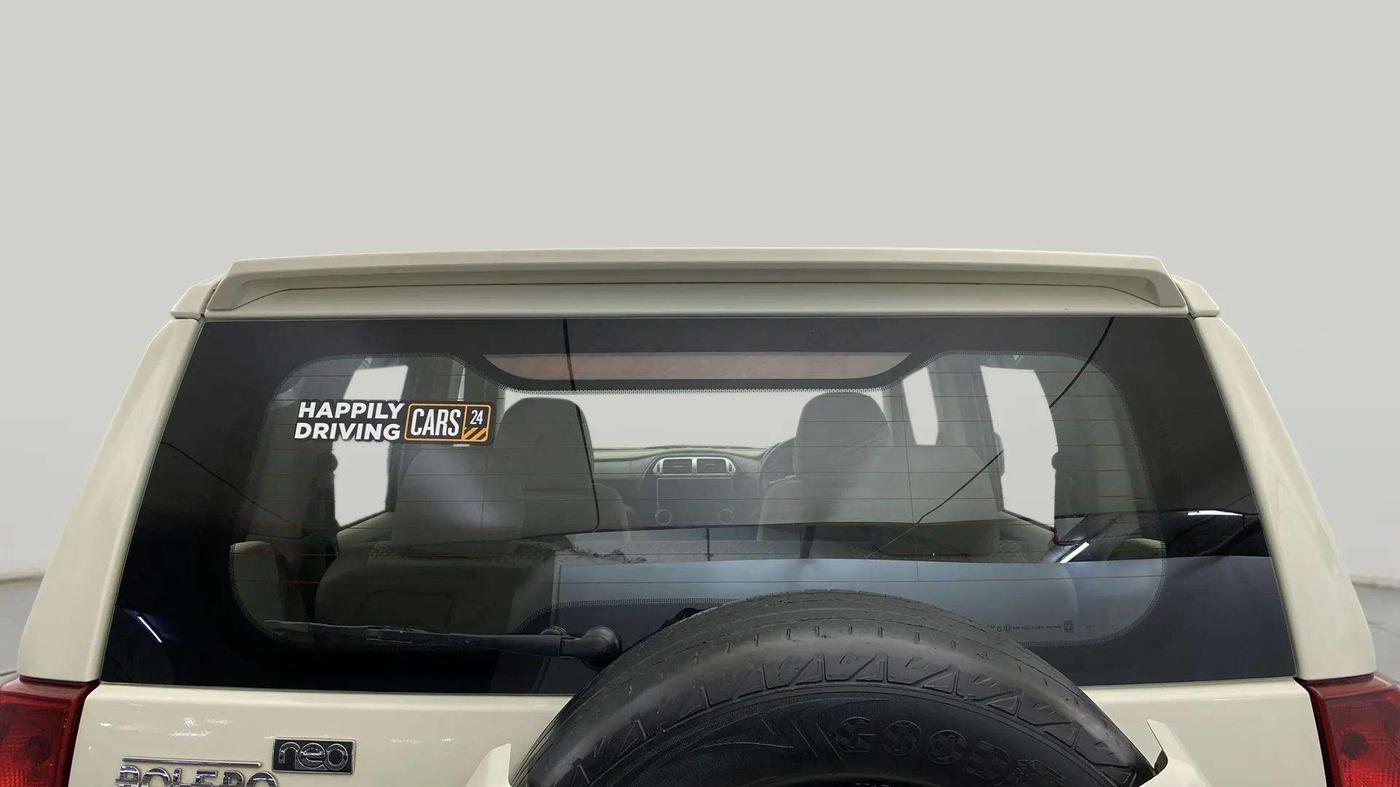 2022 Mahindra BOLERO NEO N 8, Diesel, Manual, 52,807 km, Rear Windshield