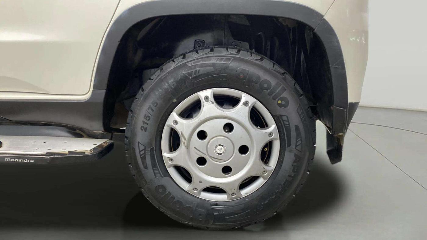 2022 Mahindra BOLERO NEO N 8, Diesel, Manual, 52,807 km, Left Rear Wheel