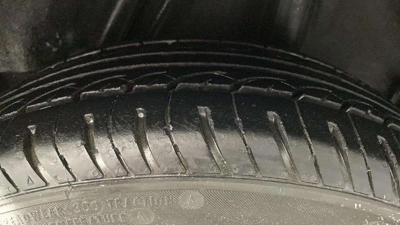 2016 Honda City 1.5L I-VTEC V MT, CNG, Manual, 72,331 km, Left Rear Tyre Tread