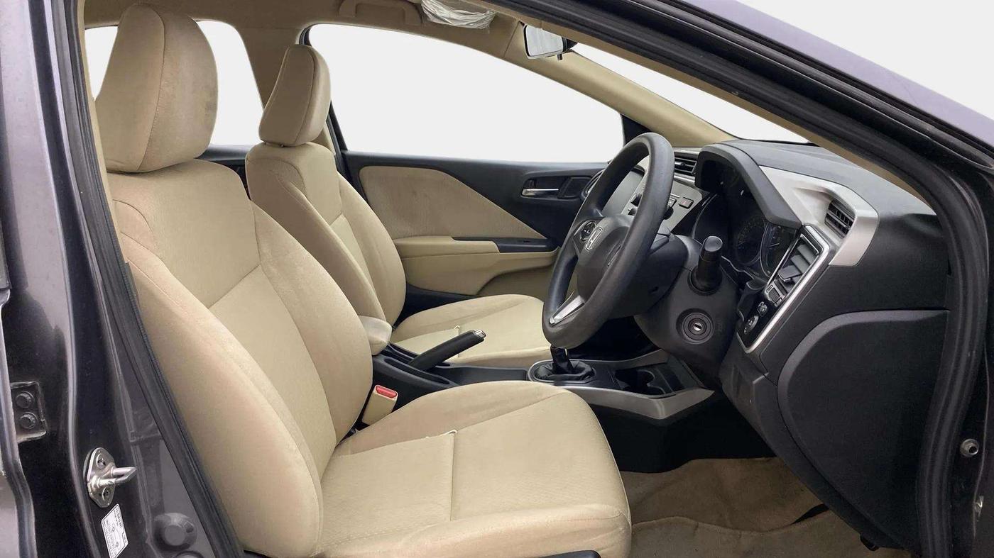 2017 Honda City 1.5L I-VTEC SV, Petrol, Manual, 73,767 km, Right Side Front Door Cabin
