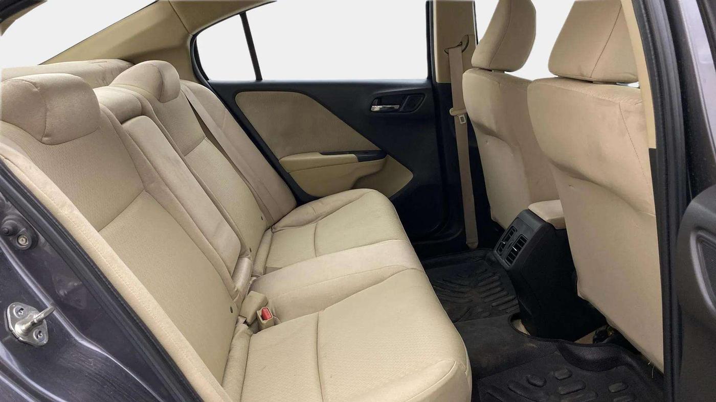 2017 Honda City 1.5L I-VTEC SV, Petrol, Manual, 73,767 km, Right Side Rear Door Cabin