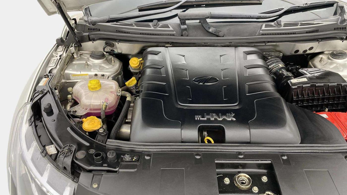 2019 Mahindra XUV500 W11(O), Diesel, Manual, 41,688 km, Engine View - Right