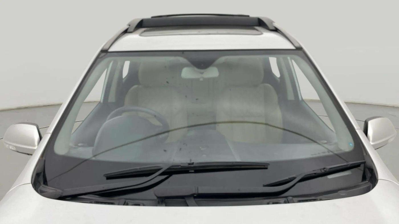 2019 Mahindra XUV500 W11(O), Diesel, Manual, 41,688 km, Front Windshield