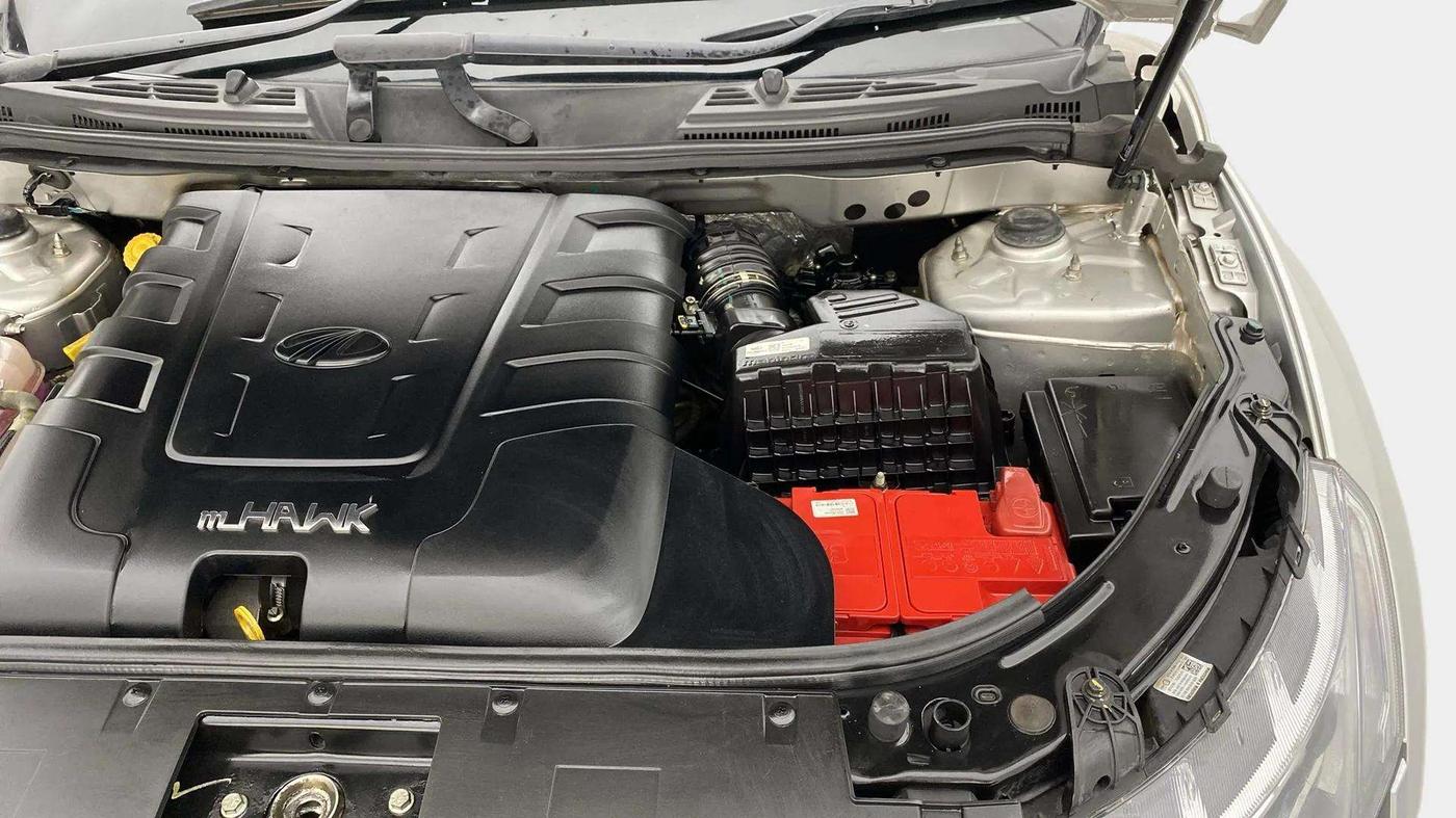 2019 Mahindra XUV500 W11(O), Diesel, Manual, 41,688 km, Engine View - Left