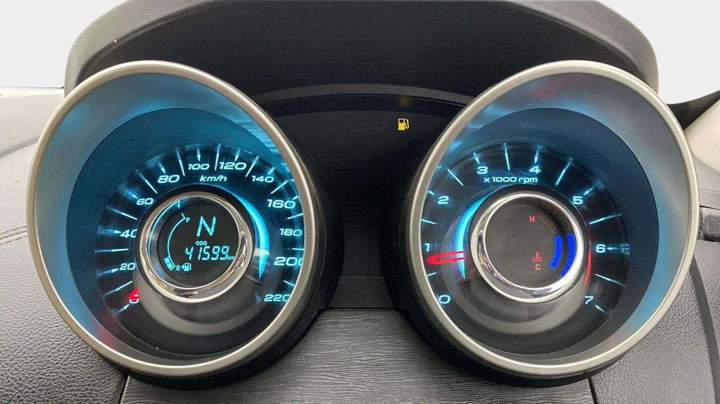 2019 Mahindra XUV500 W11(O), Diesel, Manual, 41,688 km, Odometer Image