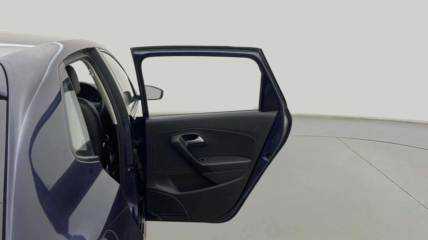 2015 Volkswagen Polo COMFORTLINE 1.2L, Petrol, Manual, 53,717 km, RHS Rear Door