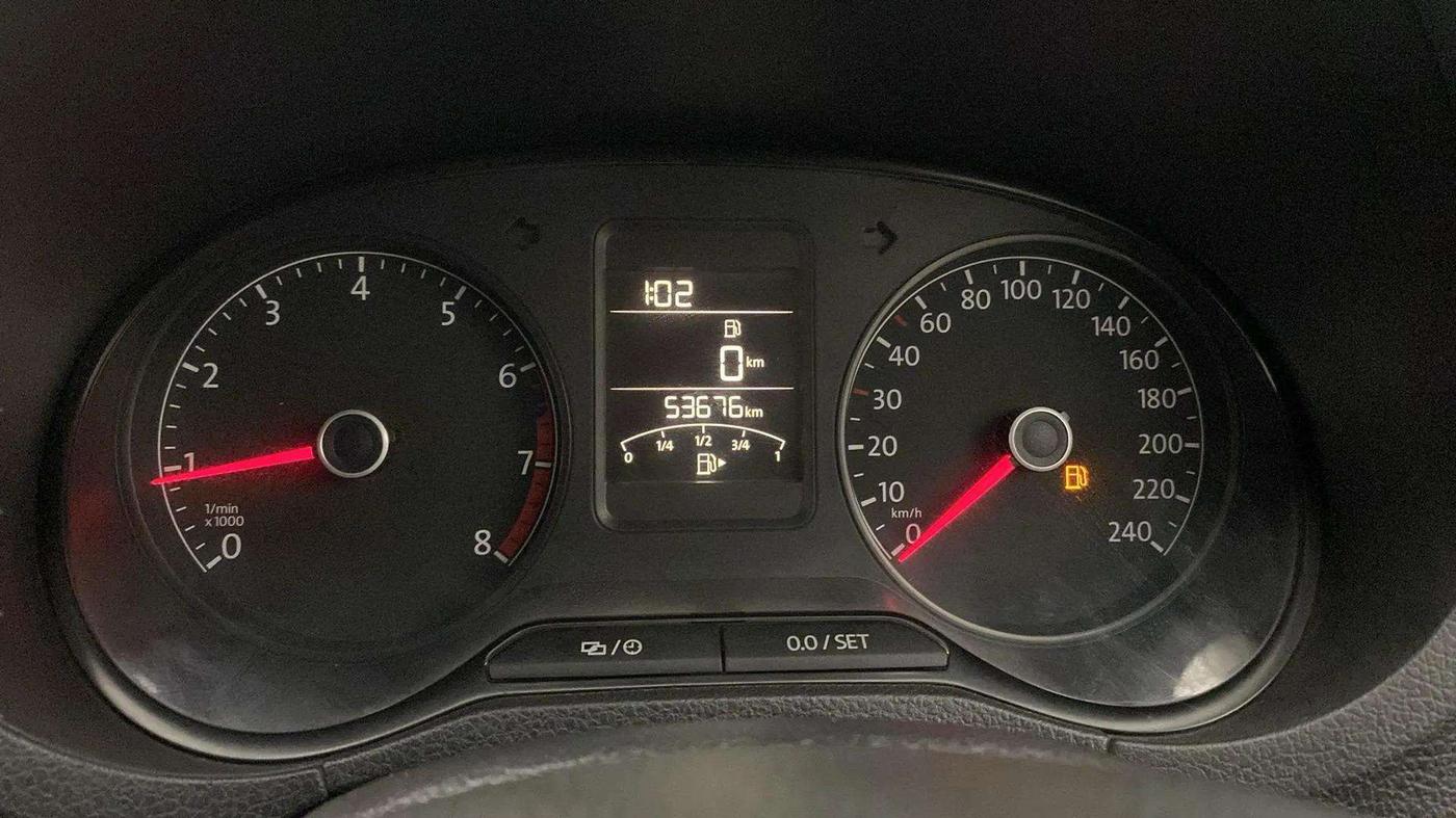 2015 Volkswagen Polo COMFORTLINE 1.2L, Petrol, Manual, 53,717 km, Odometer Image