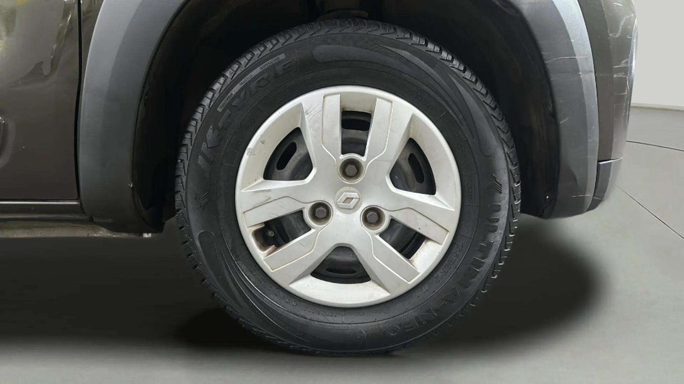 2016 Renault Kwid RXT 0.8, Petrol, Manual, 21,271 km, Right Front Wheel