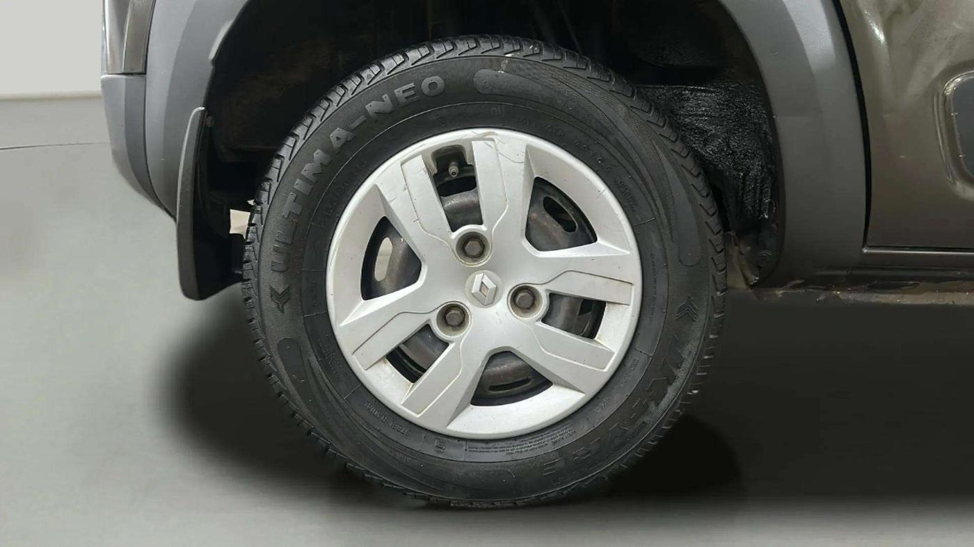 2016 Renault Kwid RXT 0.8, Petrol, Manual, 21,271 km, Right Rear Wheel