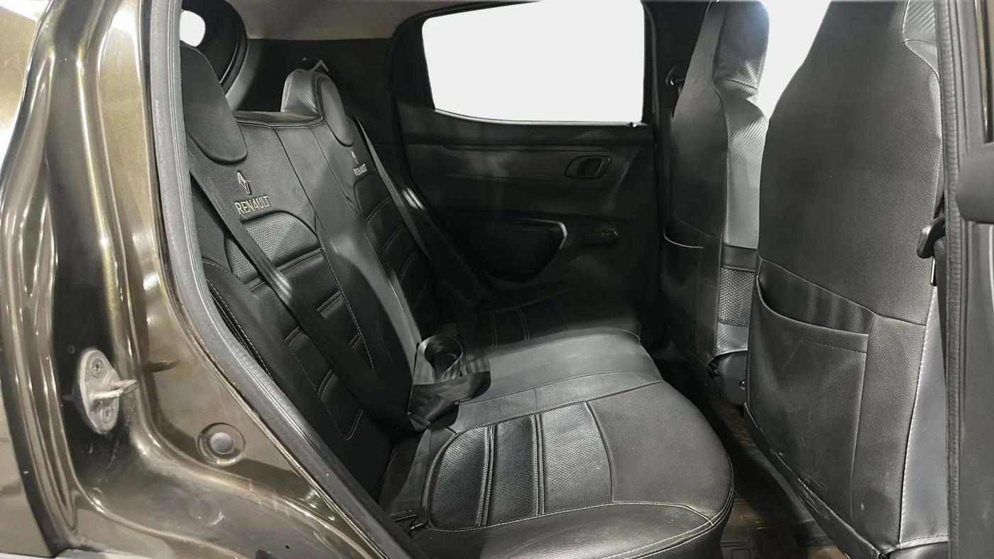 2016 Renault Kwid RXT 0.8, Petrol, Manual, 21,271 km, Right Side Rear Door Cabin