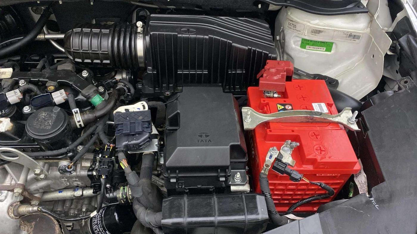2020 Tata ALTROZ XZ PETROL, Petrol, Manual, 21,980 km, Engine View - Left