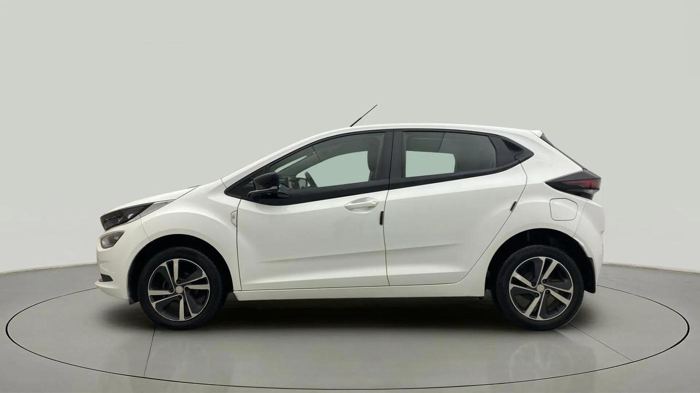 2020 Tata ALTROZ XZ PETROL, Petrol, Manual, 21,980 km, Left Side