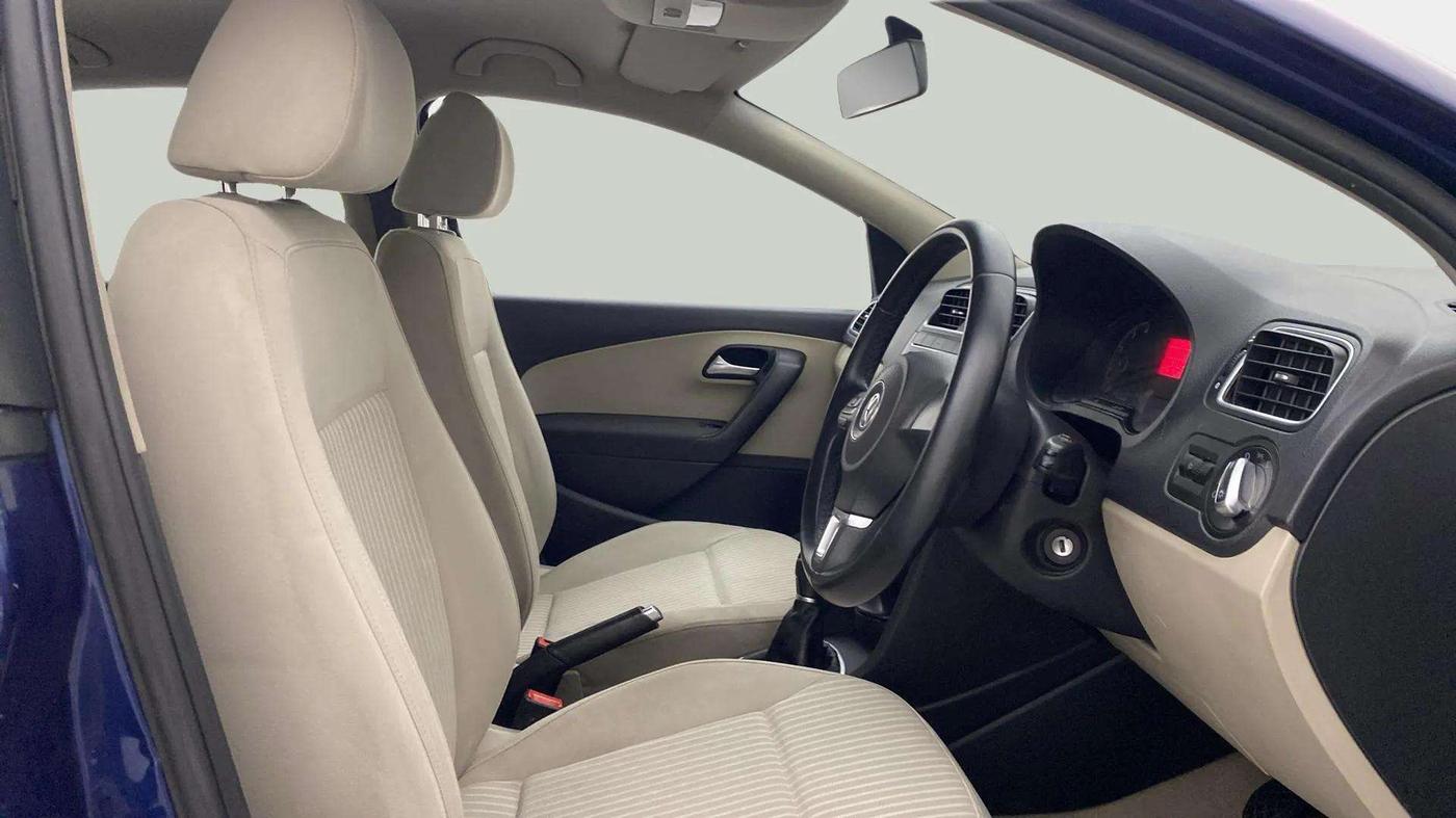 2013 Volkswagen Polo HIGHLINE1.2L, Petrol, Manual, 53,013 km, Right Side Front Door Cabin