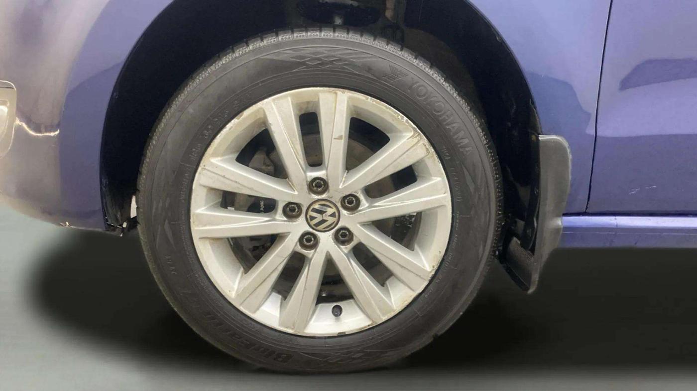 2013 Volkswagen Polo HIGHLINE1.2L, Petrol, Manual, 53,013 km, Left Front Wheel