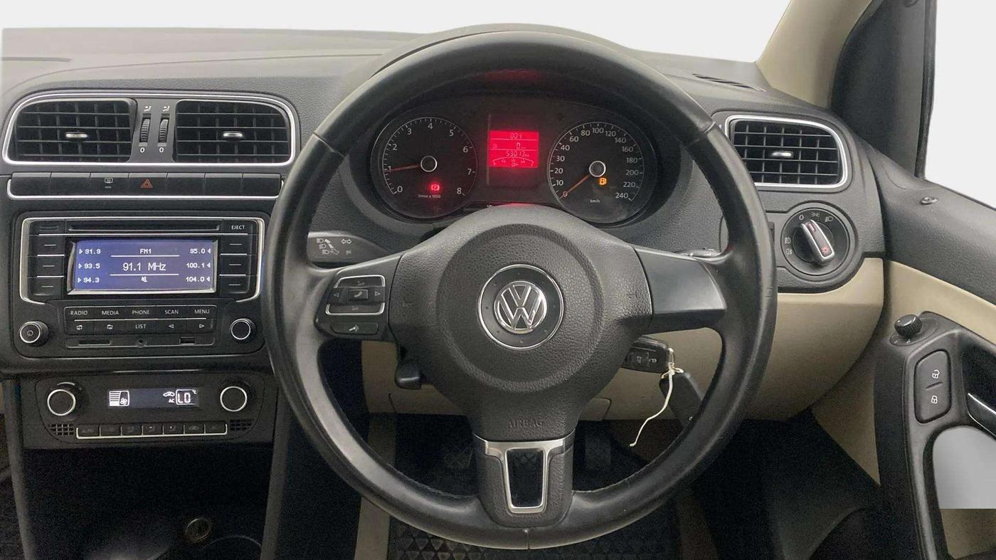 2013 Volkswagen Polo HIGHLINE1.2L, Petrol, Manual, 53,013 km, Steering Wheel Close Up