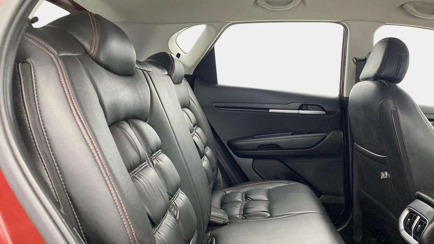 2020 KIA SONET HTK PLUS 1.2, Petrol, Manual, 44,197 km, Right Side Rear Door Cabin