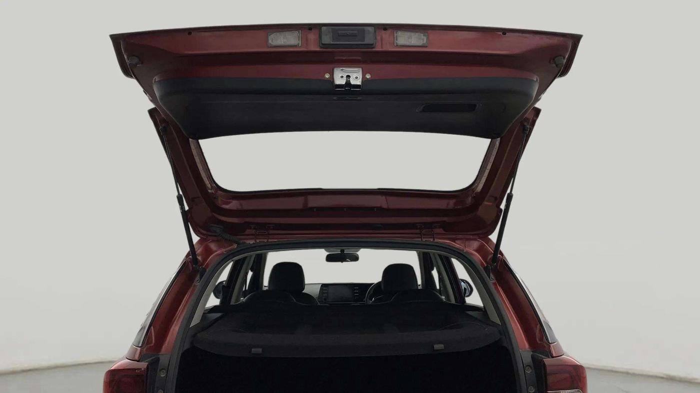 2020 KIA SONET HTK PLUS 1.2, Petrol, Manual, 44,197 km, Boot Door Open