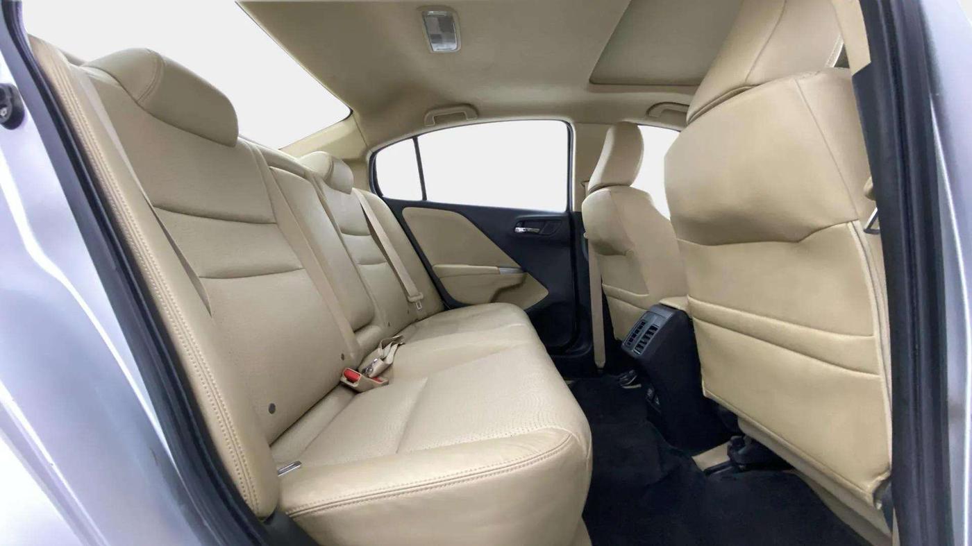 2016 Honda City 1.5L I-VTEC VX, Petrol, Manual, 55,992 km, Right Side Rear Door Cabin