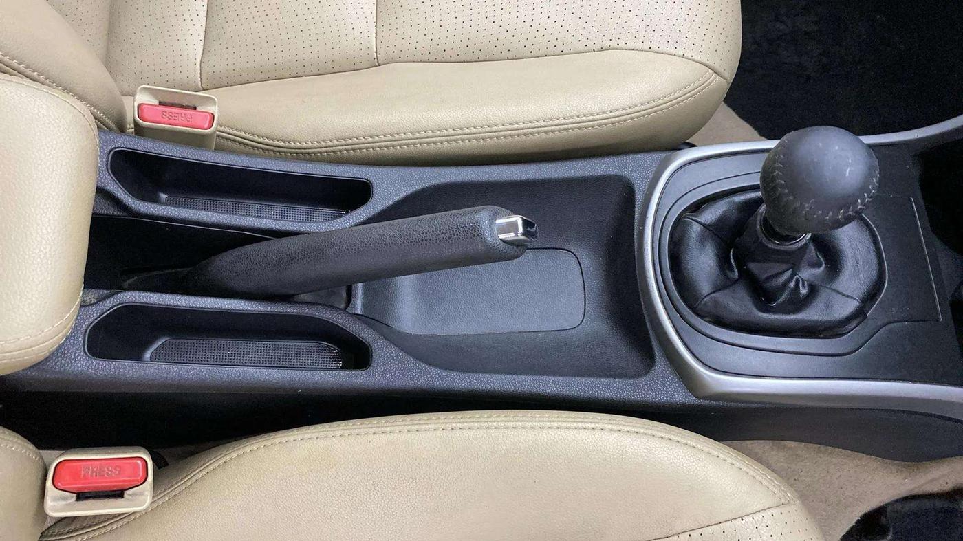 2016 Honda City 1.5L I-VTEC VX, Petrol, Manual, 55,992 km, Gear Lever