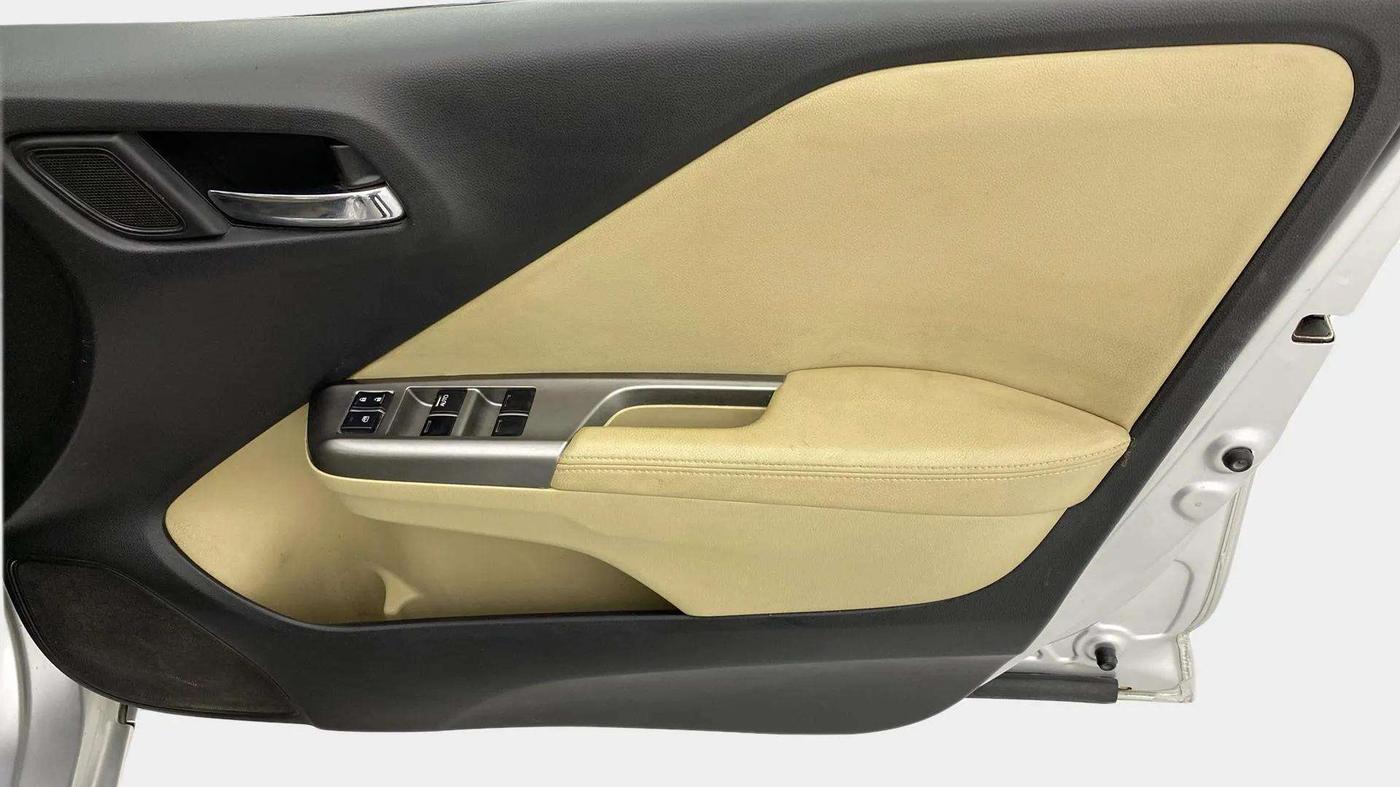 2016 Honda City 1.5L I-VTEC VX, Petrol, Manual, 55,992 km, Driver Side Door Panels Control
