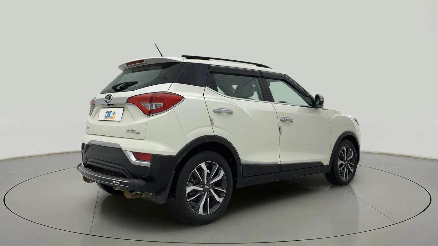 2021 Mahindra XUV300 W8 (O) 1.2 PETROL, Petrol, Manual, 55,673 km, Right Back Diagonal