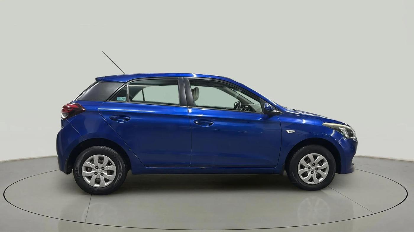 2014 Hyundai Elite i20 MAGNA 1.2, Petrol, Manual, 12,872 km, Right Side View